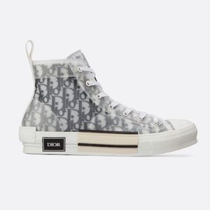 Meet your Posher, Donetta